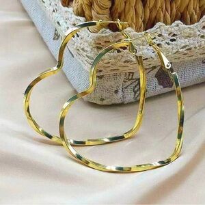 Heart Gold Hoop Earrings ✨